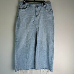 ZARA Denim Raw Hem Front Slit Long Skirt Y2K Preppy Stylish Trendy Posh Logo XL